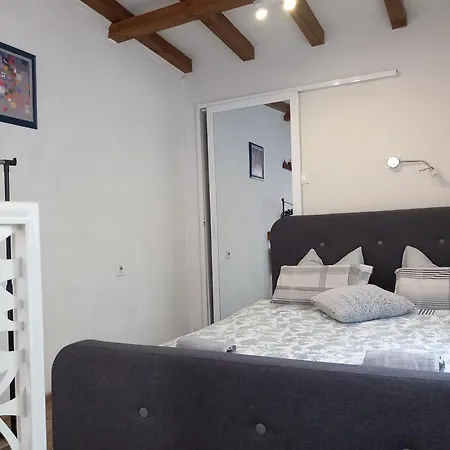 Charming Studio In The City Center *