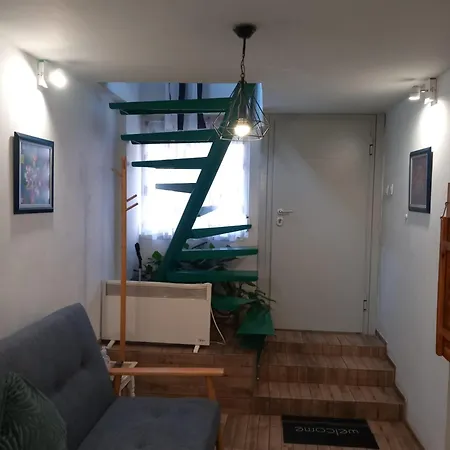 شقة Charming Studio In The City Center